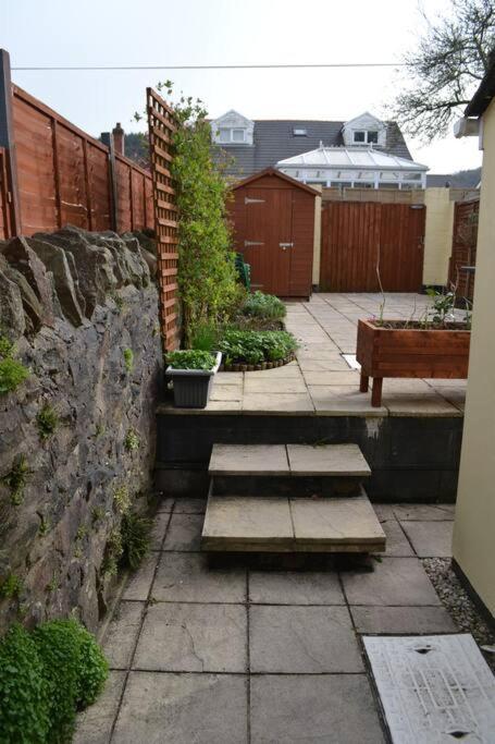 Entire 3 Bedroom House Near Caerphilly Station Luaran gambar